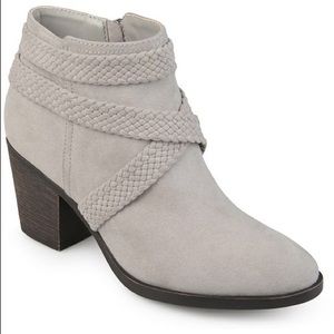 Journee Collection Boots